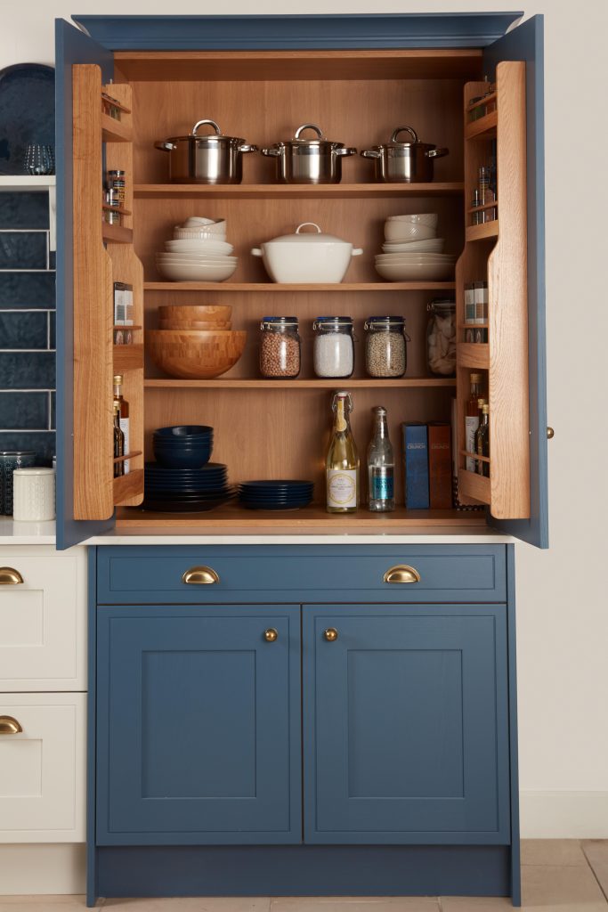 2285 – 'Cheshire kitchen design specialists'