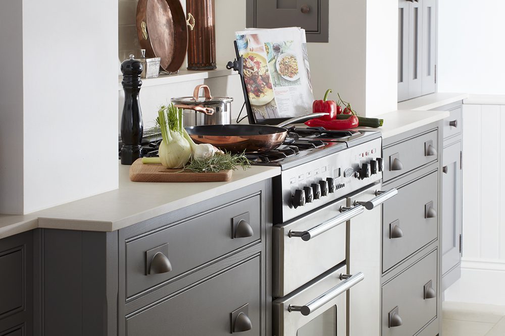 1665 – 'Luxury fitted wardrobes in Cheshire'